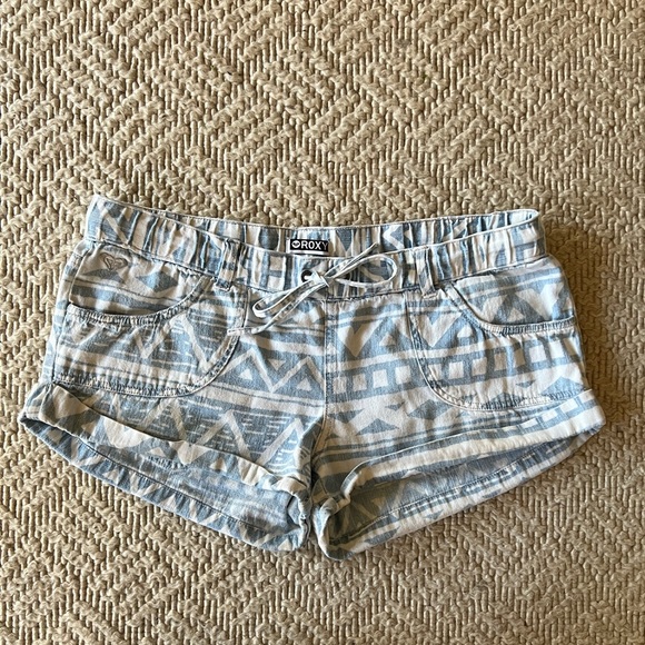 Roxy Pants - Roxy Tribal Drawstring Denim Shorts - M